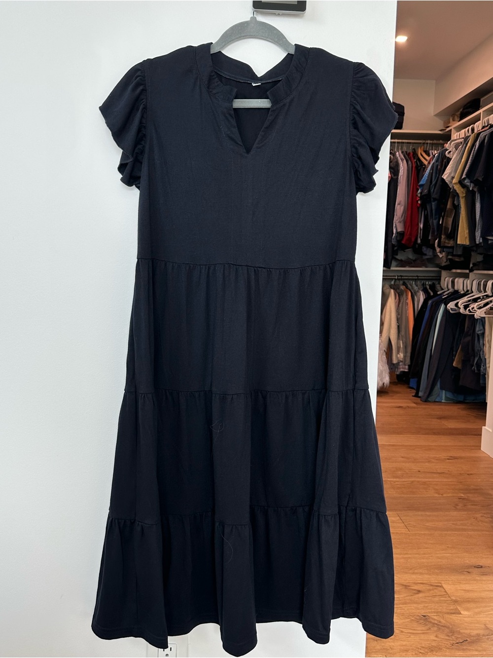 Women’s Black Tiered Short-Sleeve Dress